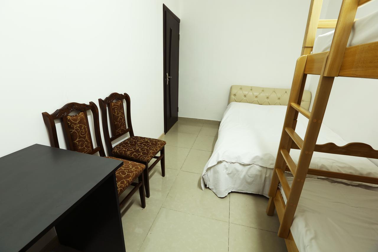 Byron Hostel Erivan Dış mekan fotoğraf