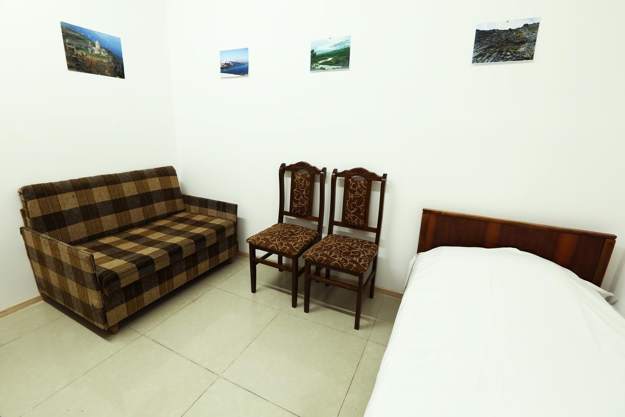 Byron Hostel Erivan Dış mekan fotoğraf