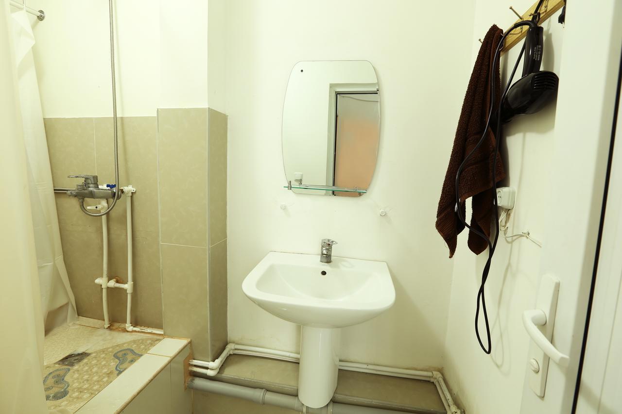 Byron Hostel Erivan Dış mekan fotoğraf