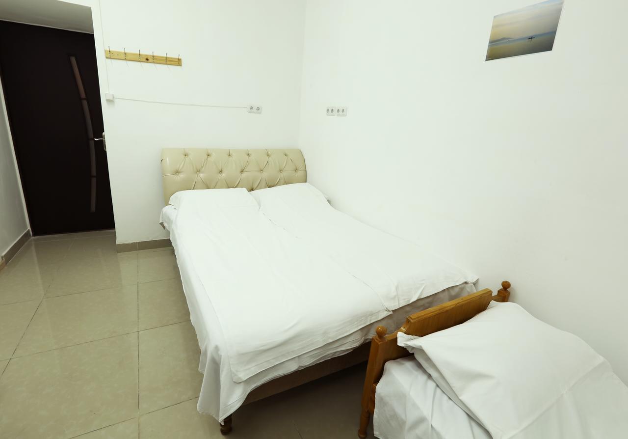 Byron Hostel Erivan Dış mekan fotoğraf