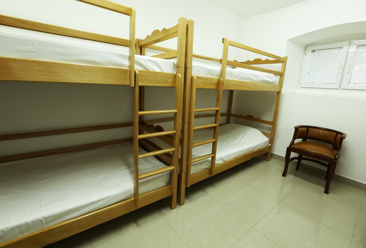 Byron Hostel Erivan Dış mekan fotoğraf