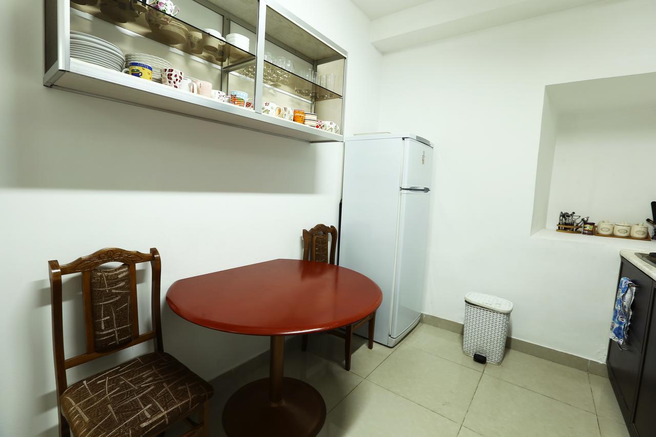 Byron Hostel Erivan Dış mekan fotoğraf