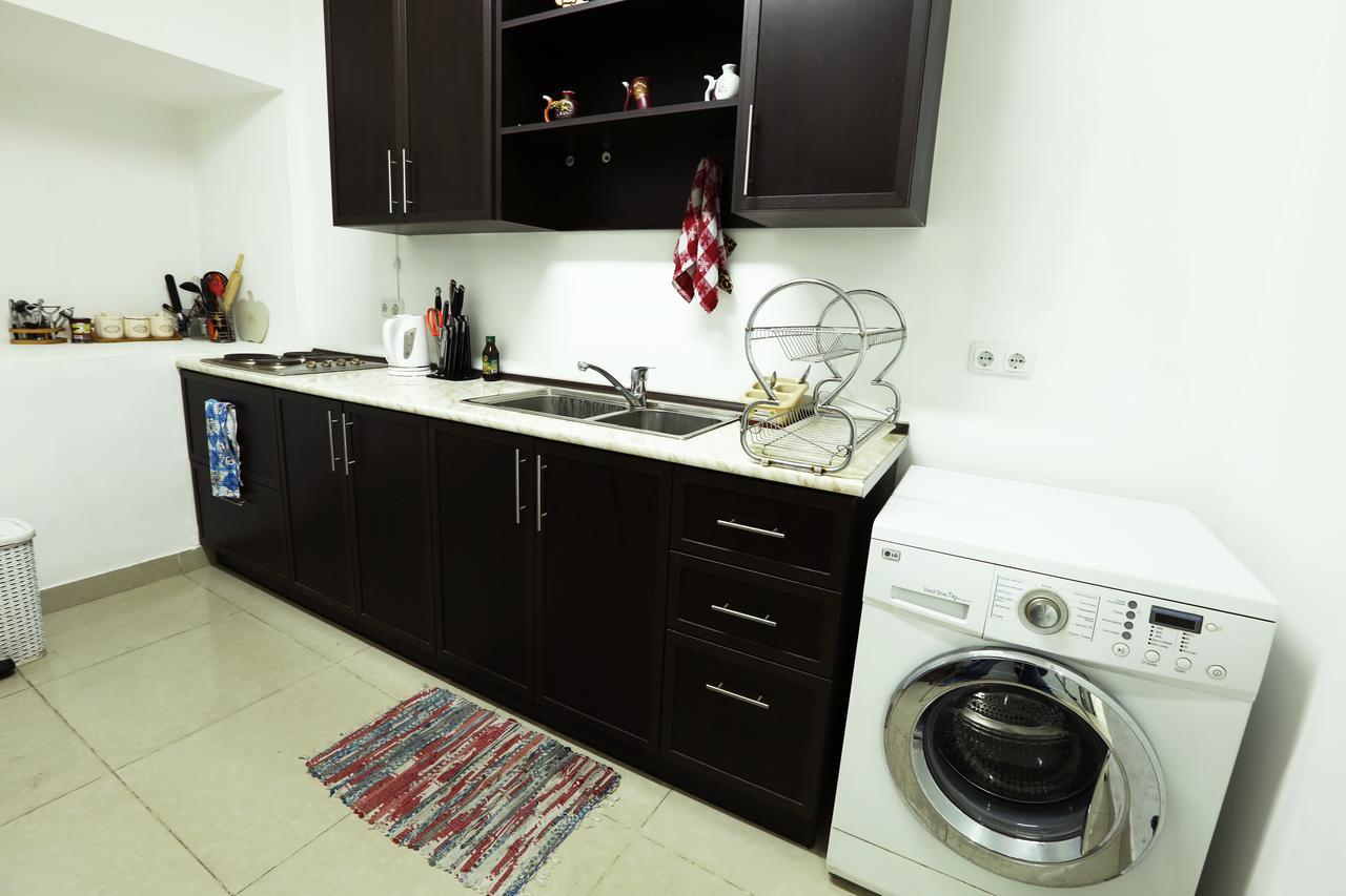 Byron Hostel Erivan Dış mekan fotoğraf